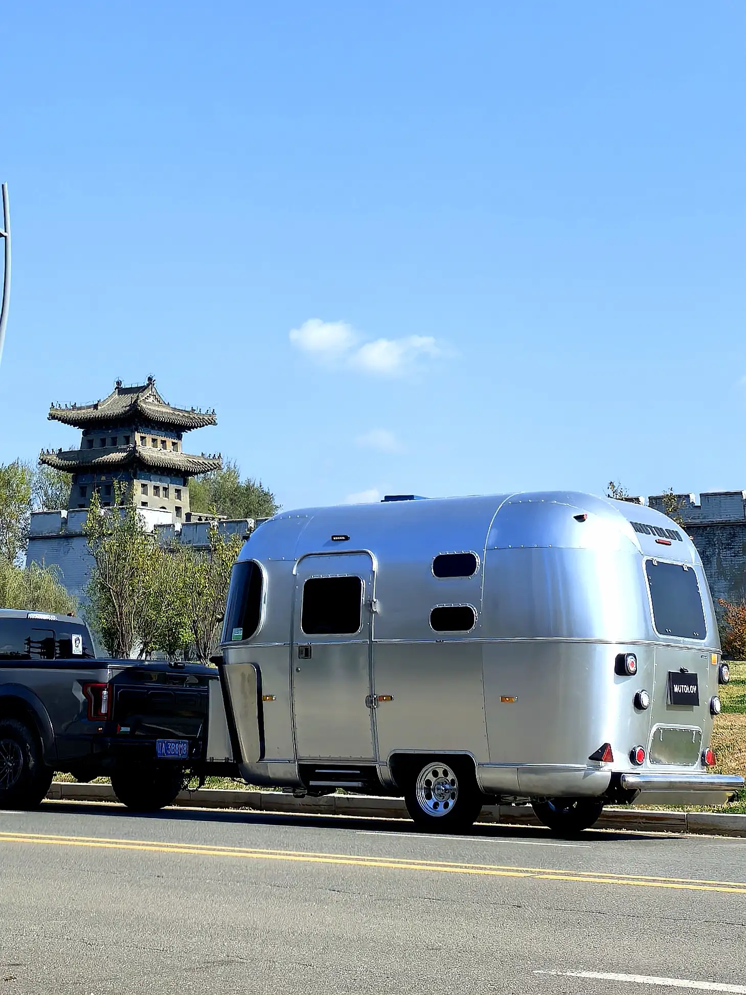 Travel trailer for sale MUTOLOV FAMILY-6 F6 银漫悬挂式房车出售
