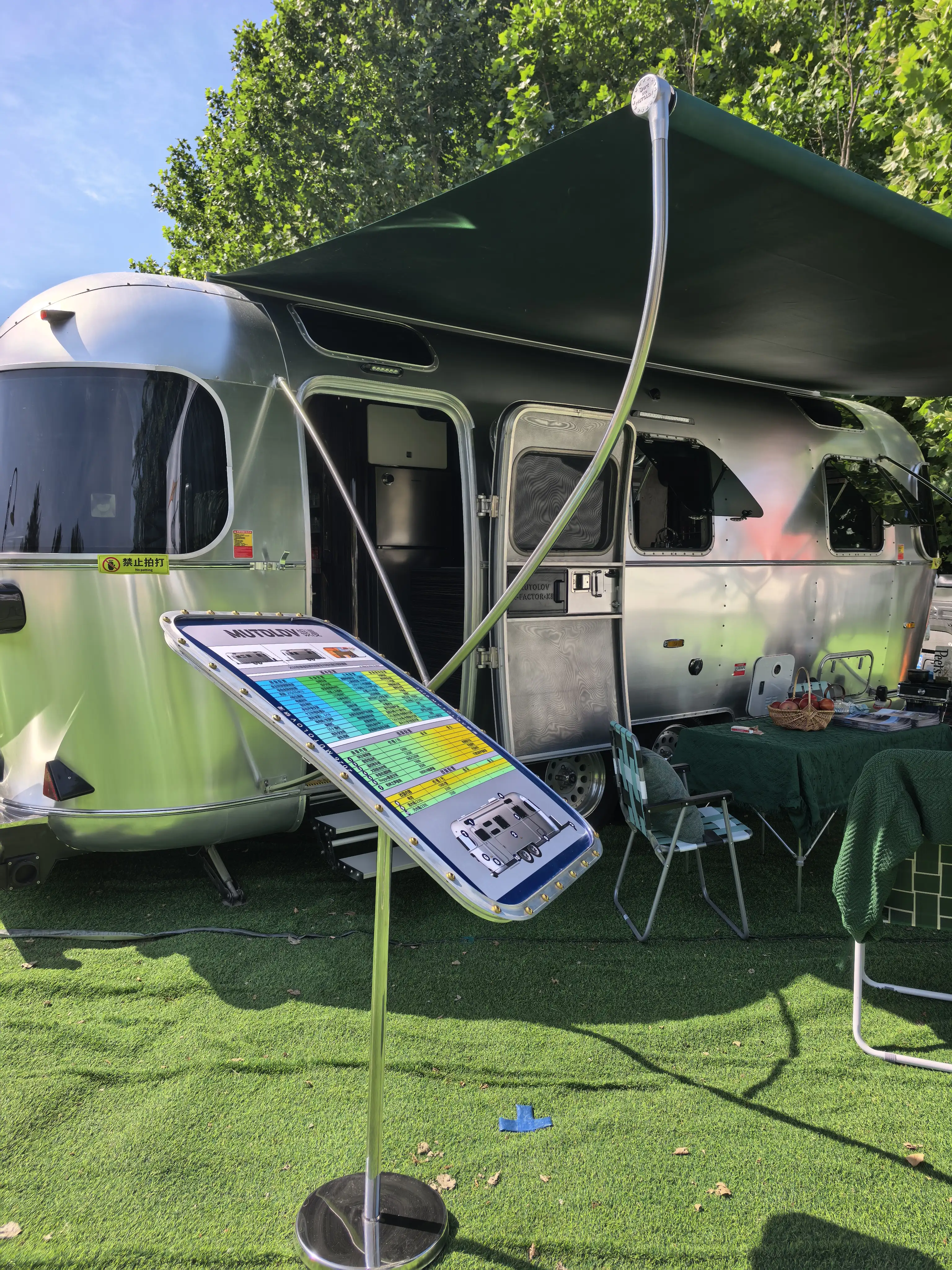 Camp trailer for sale MUTOLOV X-FACTOR X8 银漫悬挂式房车出售